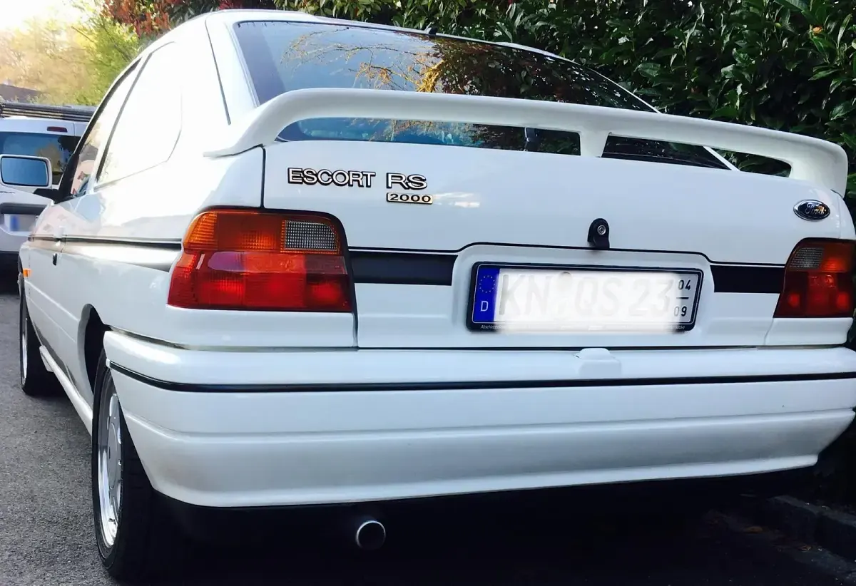 Occasion Ford Escort RS 150 ch (110 kW) 1991 Blanc Coupé