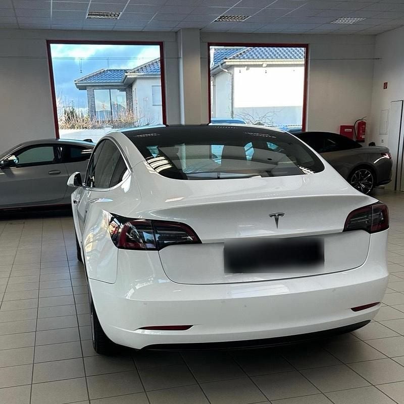 Gebraucht Tesla Model 3 189 kW (258 PS) 2020 Weiß Limousine