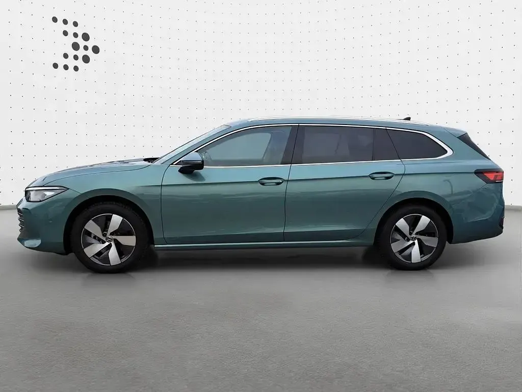 Gebraucht VW Passat Business 150 PS (110 kW) 2025 Grün Limousine