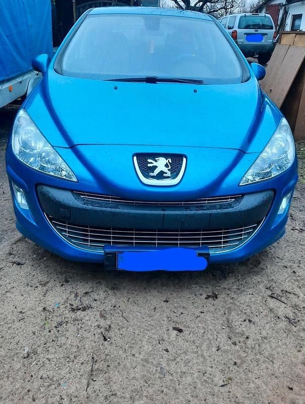 Gebraucht Peugeot 308 120 PS (88 kW) 2008 Blau Kleinwagen