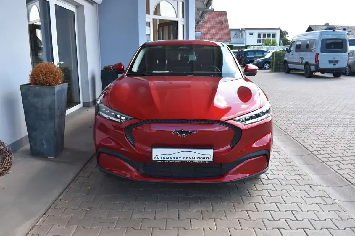 Gebraucht Ford Mustang 300 PS (220 kW) 2021 Rot Limousine
