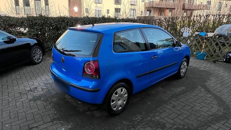 Gebraucht VW Polo 62 PS (45 kW) 2006 Blau Kleinwagen