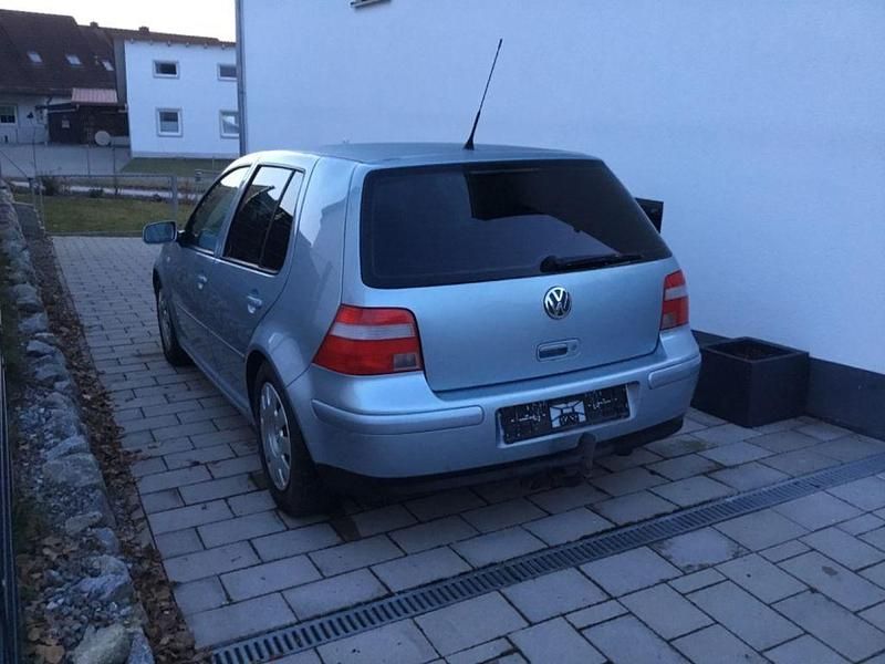 Gebraucht VW Golf IV Pacific 116 PS (85 kW) 2003 Blau Limousine