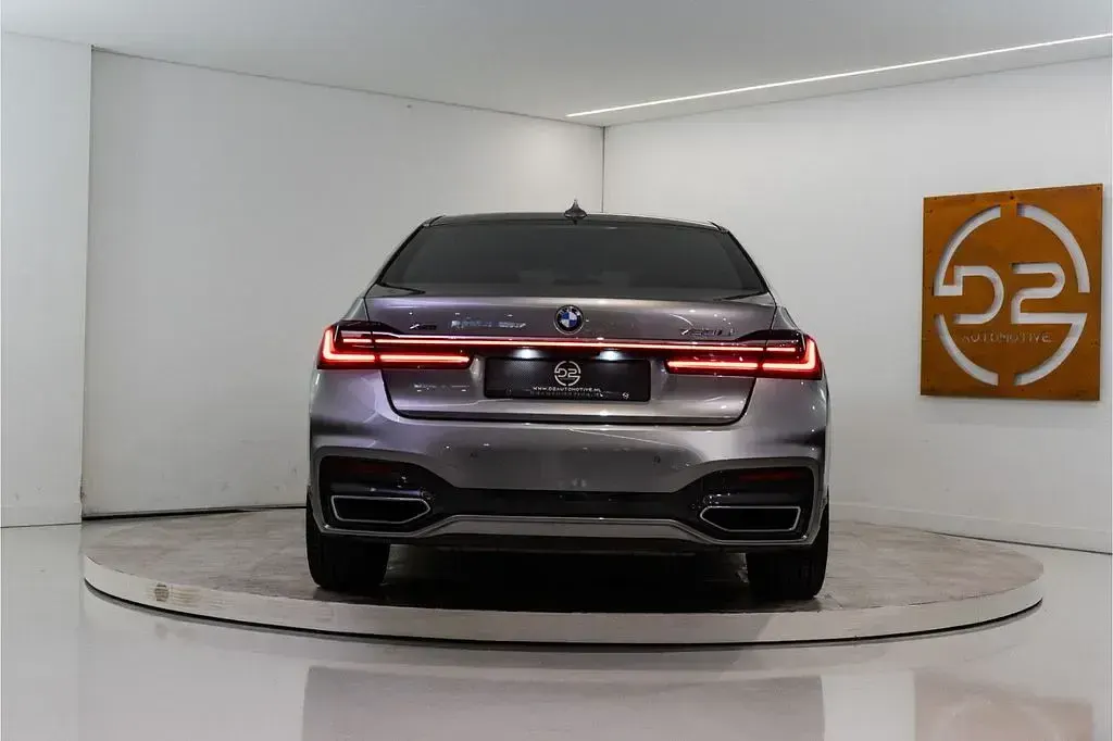 Gebraucht BMW 750L Executive 532 PS (391 kW) 2019 Grau Limousine