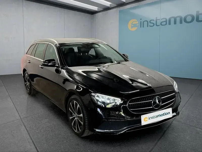 Gebraucht Mercedes E300 306 PS (225 kW) 2022 Andere Kombi