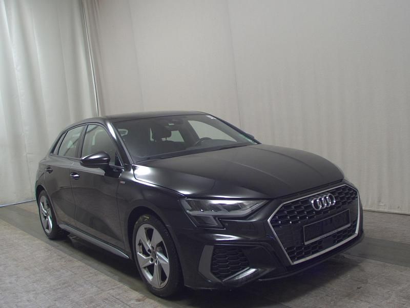Gebraucht Audi A3 S-Line 116 PS (85 kW) 2022 Schwarz Limousine