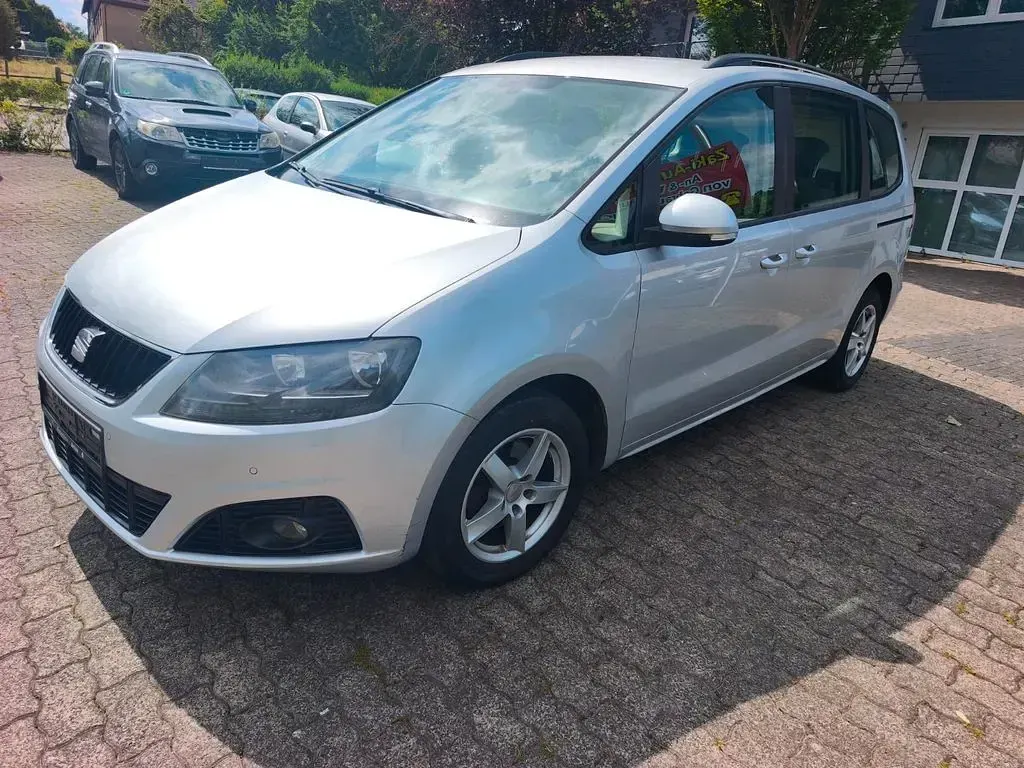 Gebraucht Seat Alhambra Style 140 PS (102 kW) 2011 Silber Van / Kleinbus