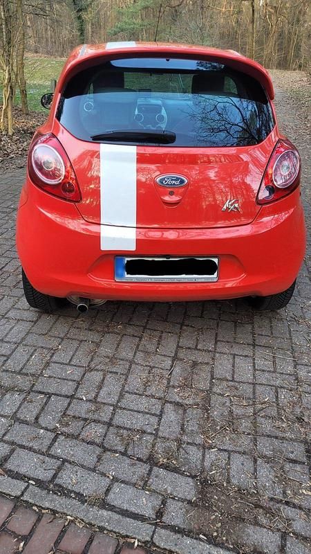 Gebraucht Ford Ka Individual 69 PS (50 kW) 2009 Rot Kleinwagen