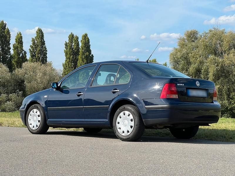 Gebraucht VW Bora Edition 90 PS (66 kW) 2000 Blau Limousine