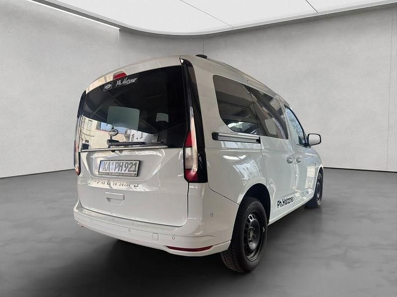 Gebraucht Ford Tourneo Connect Titanium 114 PS (83 kW) 2024 Weiß Van / Kleinbus