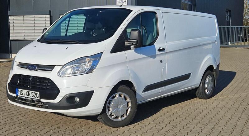 Weiß Gebraucht 2016 Ford Transit Limousine | 11.900 € (Superpreis) - Bild 1/4