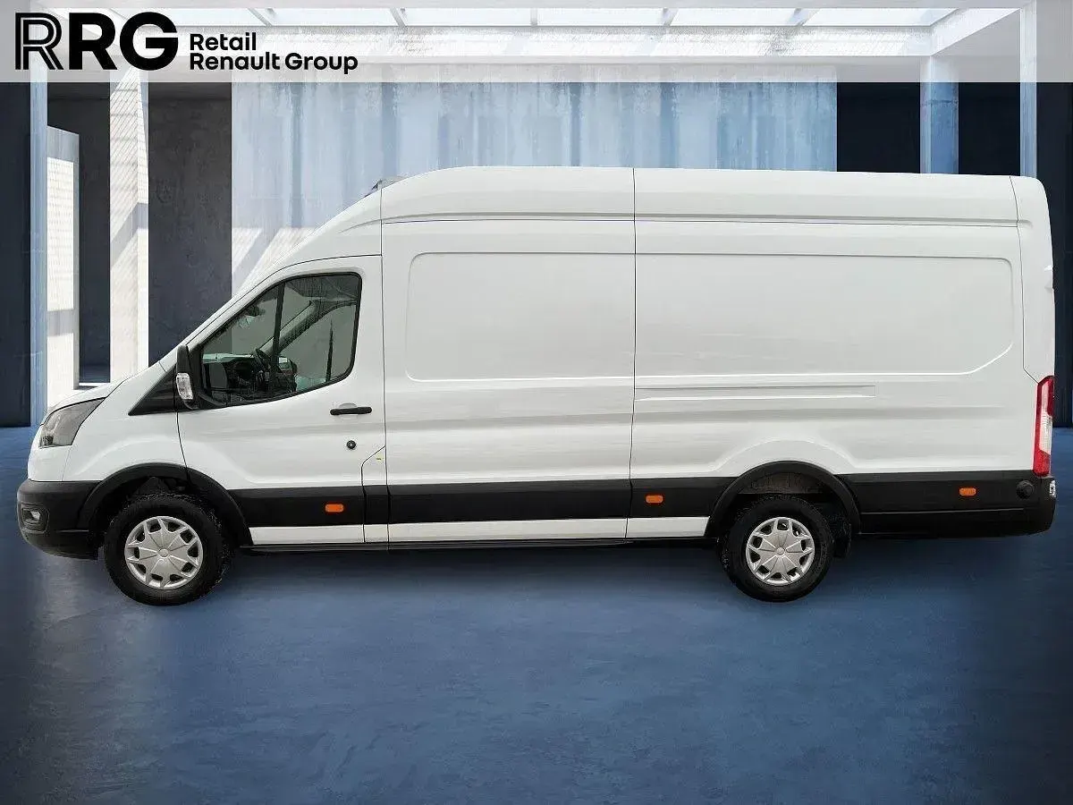 Używany Ford Transit Trend 131 KM (96 kW) 2023 Biały Minivan