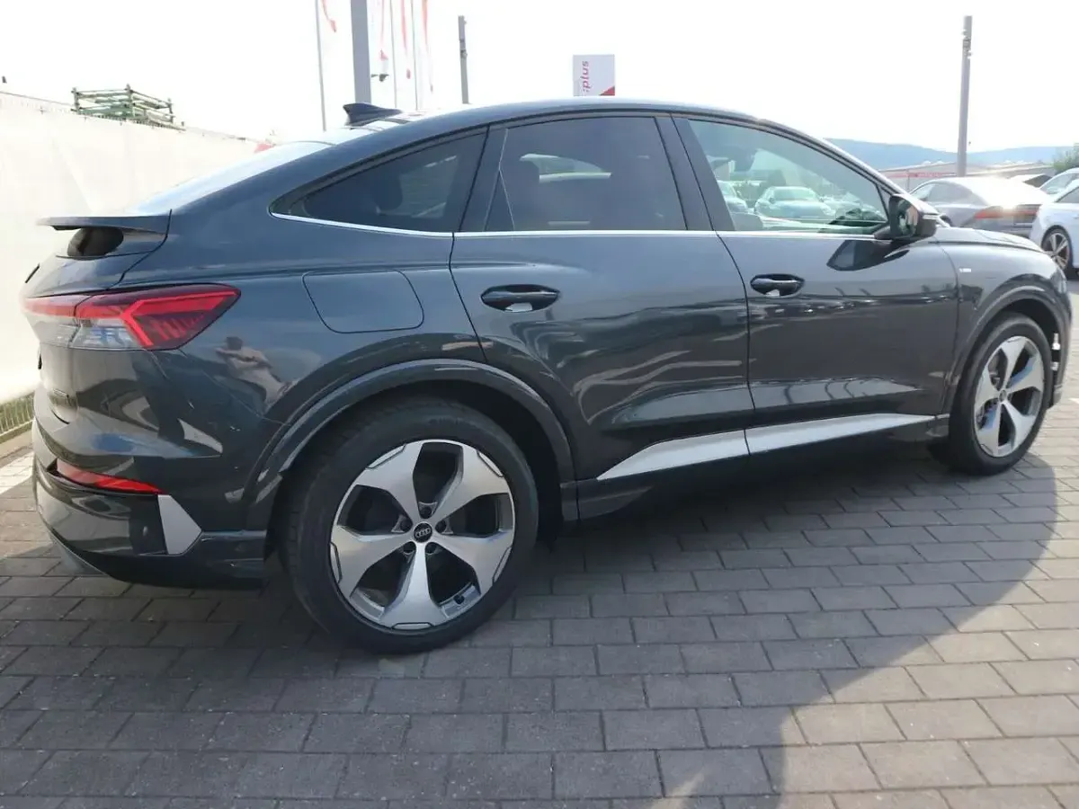 Neu Audi Q4 e-tron S-Line 219 kW (299 PS) 2026 Tamboragrau metallic SUV