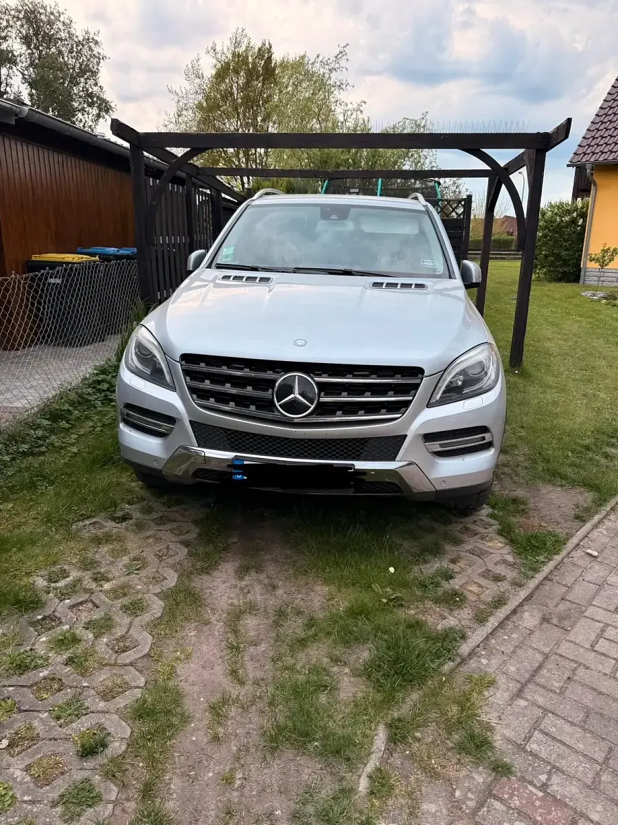 Gebraucht Mercedes ML350 258 PS (189 kW) 2013 Silber SUV