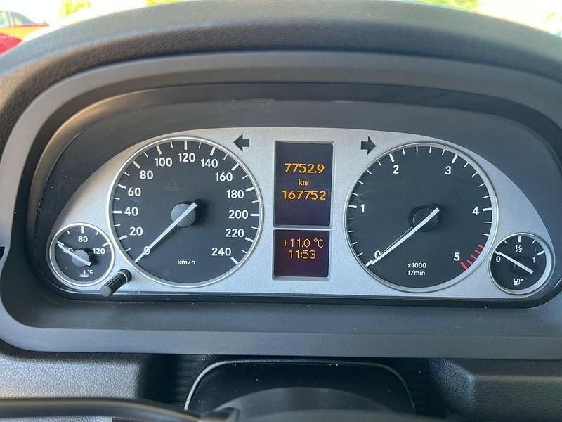 Gebraucht Mercedes B180 109 PS (80 kW) 2007 Kosmosschwarz Van / Kleinbus