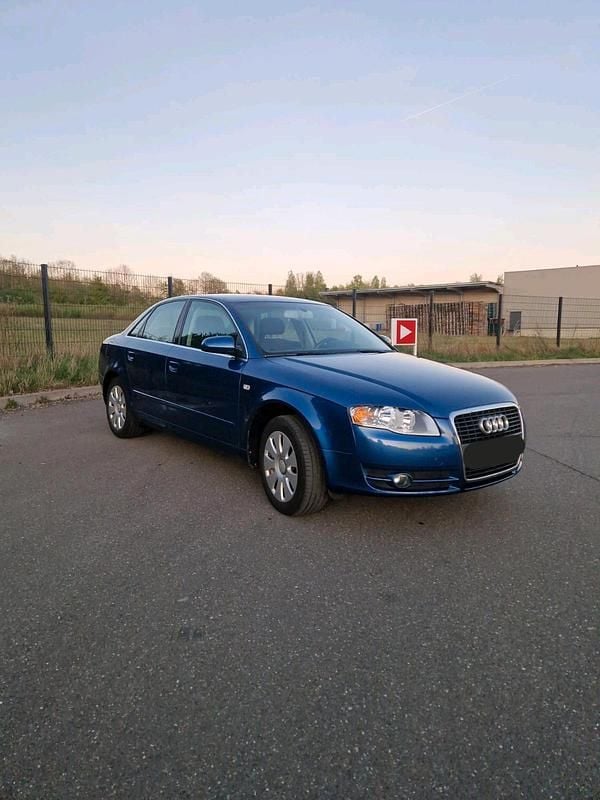 Second-hand Audi A4 163 CP (119 kW) 2005 Albastru Berlinǎ