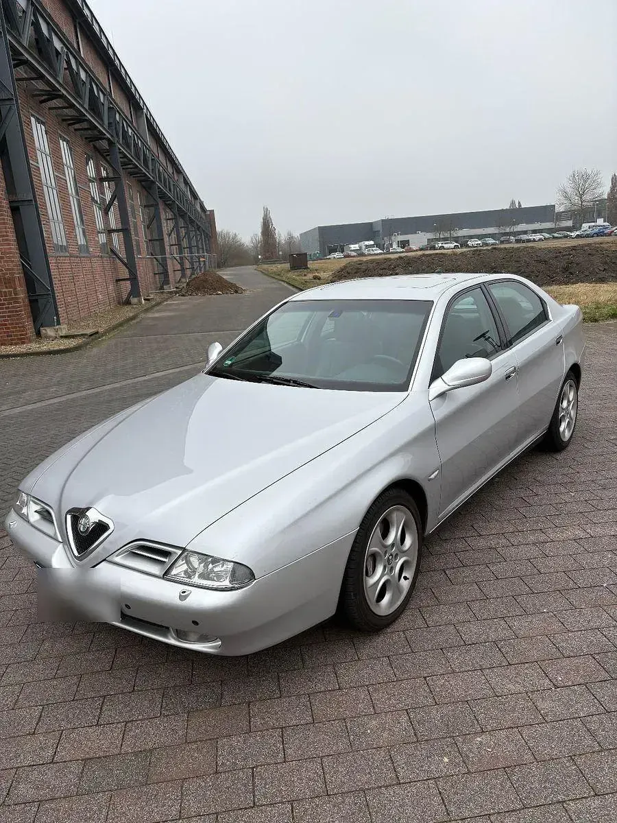 Gebraucht Alfa Romeo 166 Distinctive 226 PS (166 kW) 1999 Silber Limousine