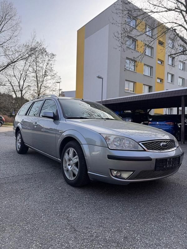 Gebraucht Ford Mondeo 145 PS (106 kW) 2006 Grau Kombi