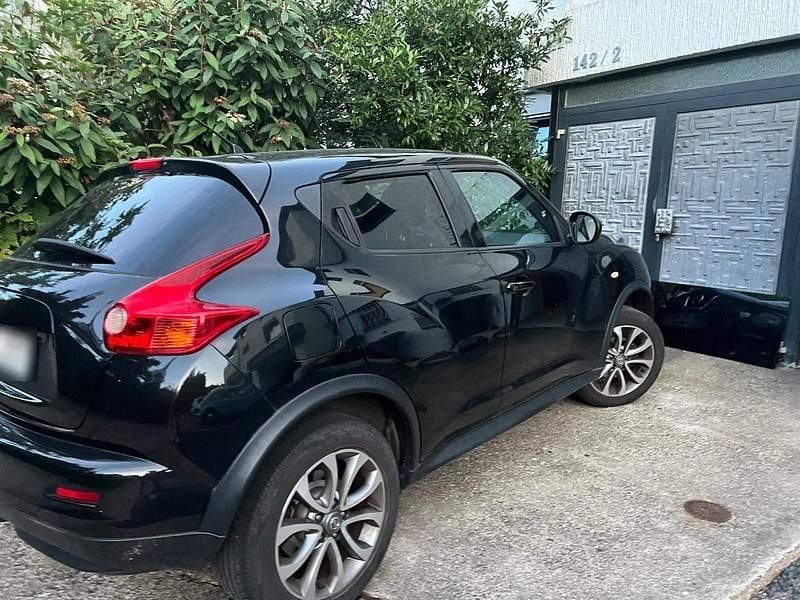 Gebraucht Nissan Juke 117 PS (86 kW) 2014 Schwarz SUV