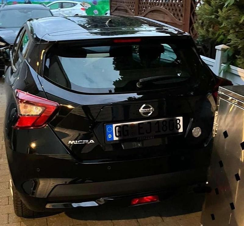 Schwarz Gebraucht 2022 Nissan Micra Acenta Kleinwagen | 16.444 € (Fairer Preis) - Bild 1/4