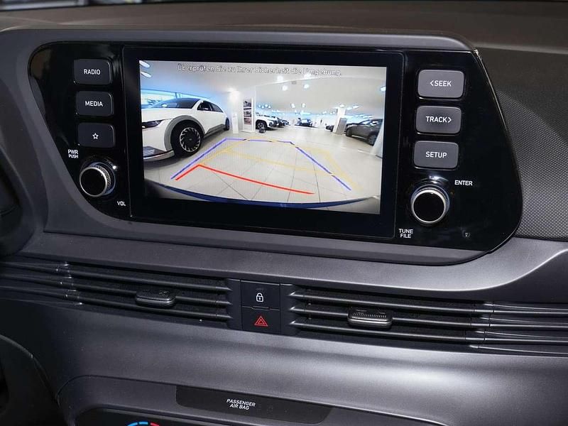 Blau Gebraucht 2023 Hyundai i20 Trend Kleinwagen | 17.580 € (Fairer Preis) - Bild 1/1