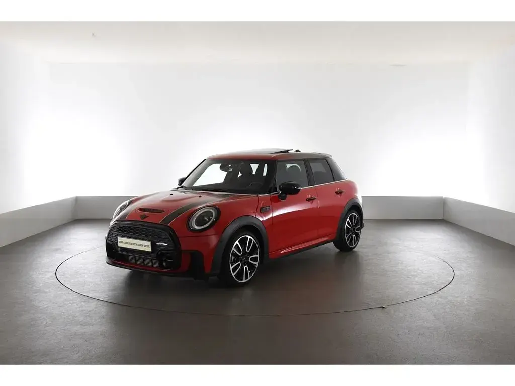 Używany Mini John Cooper Works 192 KM (141 kW) 2024 Czerwony Hatchback