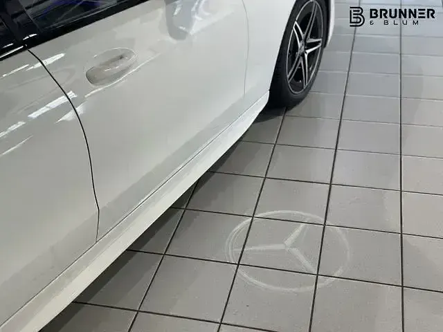 Gebraucht Mercedes C220 AMG 197 PS (144 kW) 2025 Unilack polarweiß Limousine