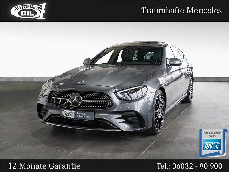 Grau Gebraucht 2020 Mercedes E220 AMG Limousine | 34.850 € (Fairer Preis) - Bild 1/3