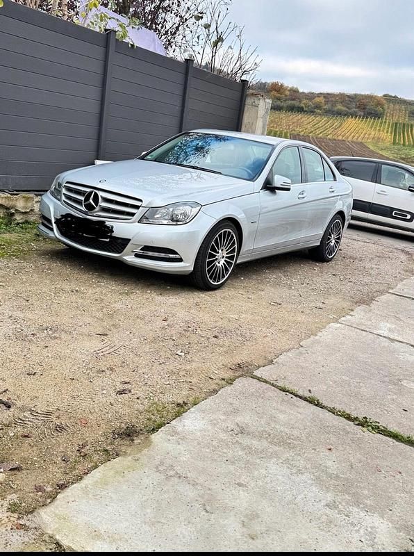 Gebraucht Mercedes C200 184 PS (135 kW) 2011 Silber Kombi