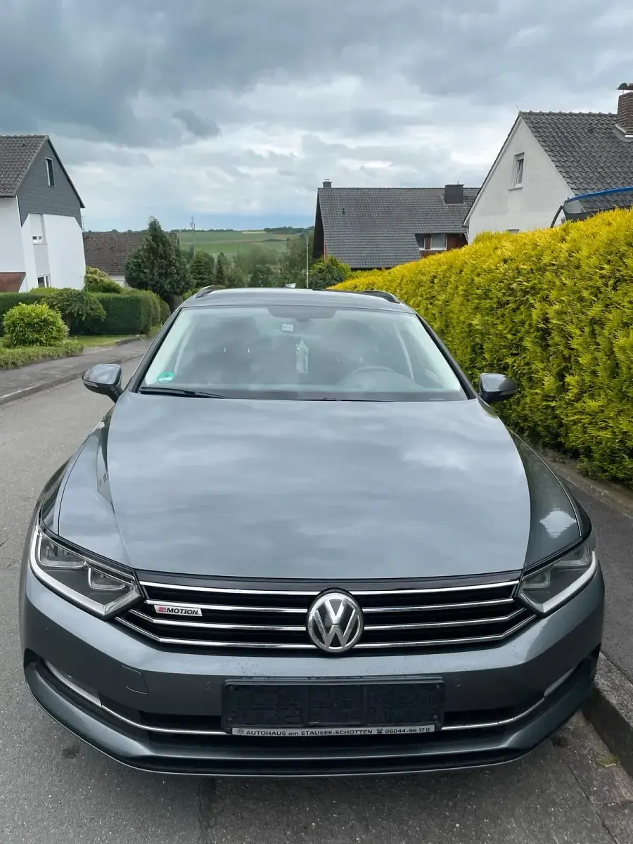 Gebraucht VW Passat 190 PS (139 kW) 2016 Grau Kombi