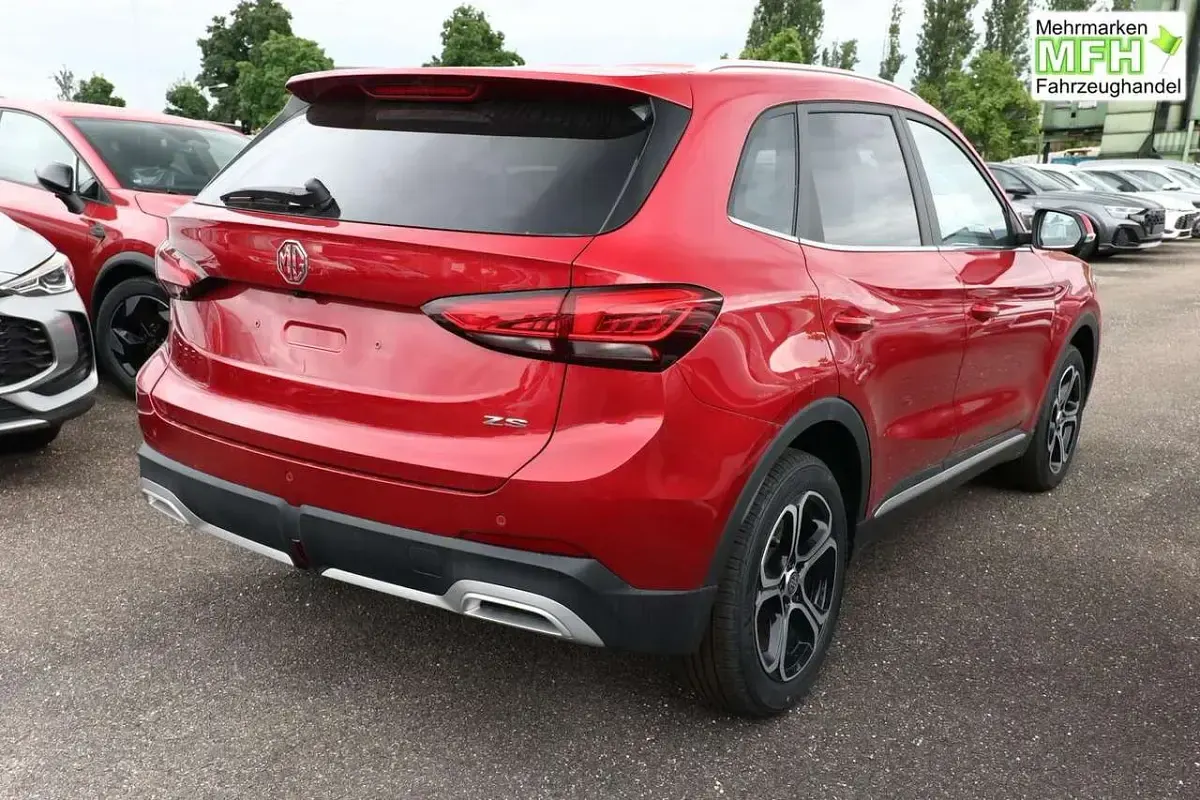 Neu MG ZS Comfort 116 PS (85 kW) 2026 Diamond red SUV