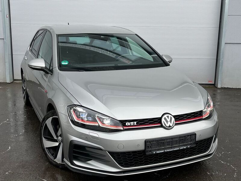 Silber Gebraucht 2018 VW Golf VII GTI Limousine | 17.980 € (Fairer Preis) - Bild 1/4