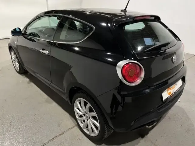 Gebraucht Alfa Romeo MiTo Super 140 PS (102 kW) 2018 Schwarz Kleinwagen