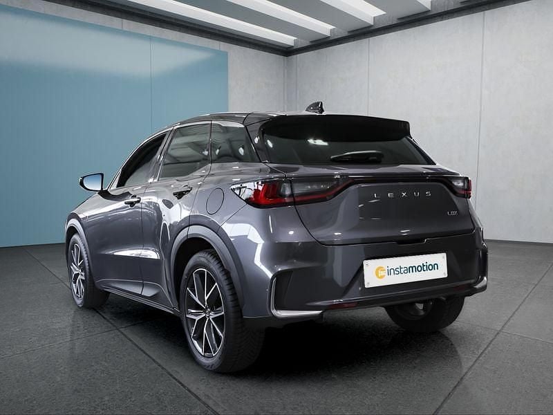 Gebraucht Lexus LBX 136 PS (100 kW) 2024 Grau SUV