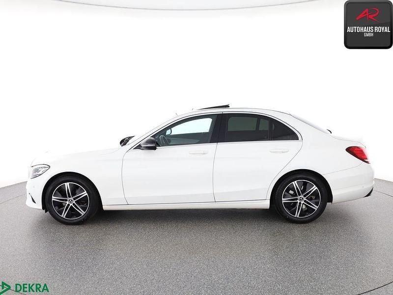 Gebraucht Mercedes C180 Avantgarde 156 PS (114 kW) 2020 Weiß Limousine