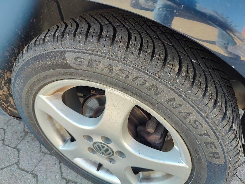 Gebraucht VW Golf IV 75 PS (55 kW) 2000 Blau Limousine