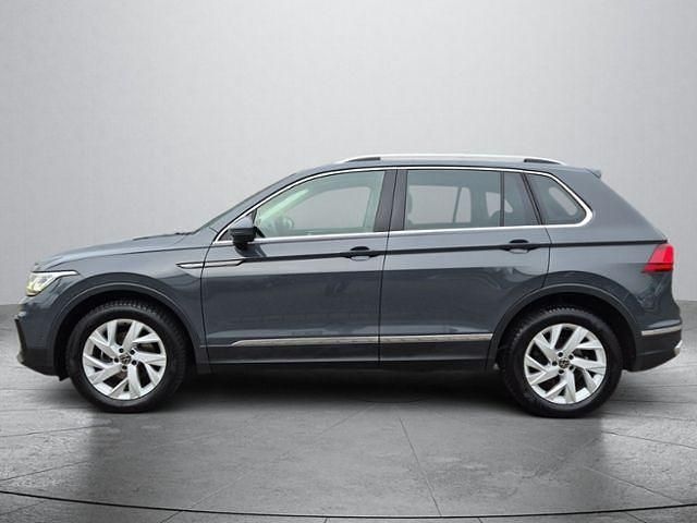Gebraucht VW Tiguan Elegance 150 PS (110 kW) 2023 Grau SUV