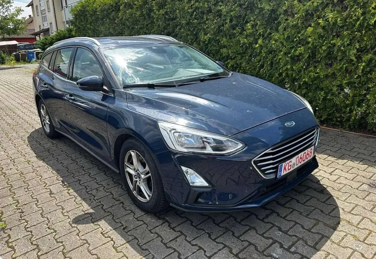 Gebraucht Ford Focus Cool & Connect 120 PS (88 kW) 2019 Blazerblau Kombi