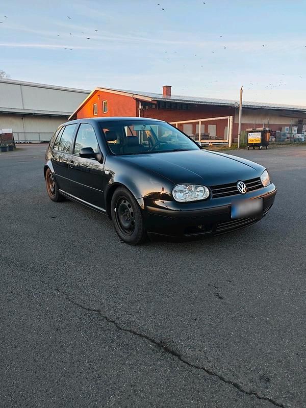 Gebraucht VW Golf IV 140 PS (102 kW) 2002 Schwarz Kleinwagen
