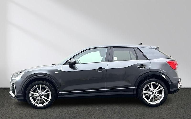 Gebraucht Audi Q2 S-Line 150 PS (110 kW) 2025 Daytonagrau perleffekt SUV