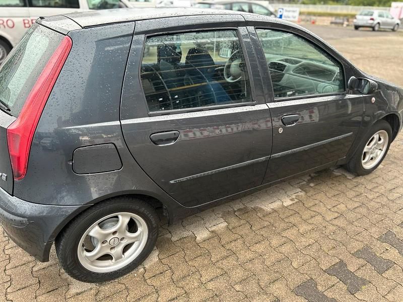 Gebraucht 2000 Fiat Punto Kleinwagen | 300 € (Superpreis) - Bild 1/4