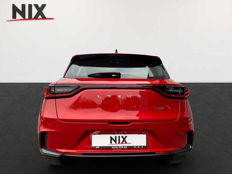 Usata Lexus LBX 136 CV (100 kW) 2024 Rosso SUV