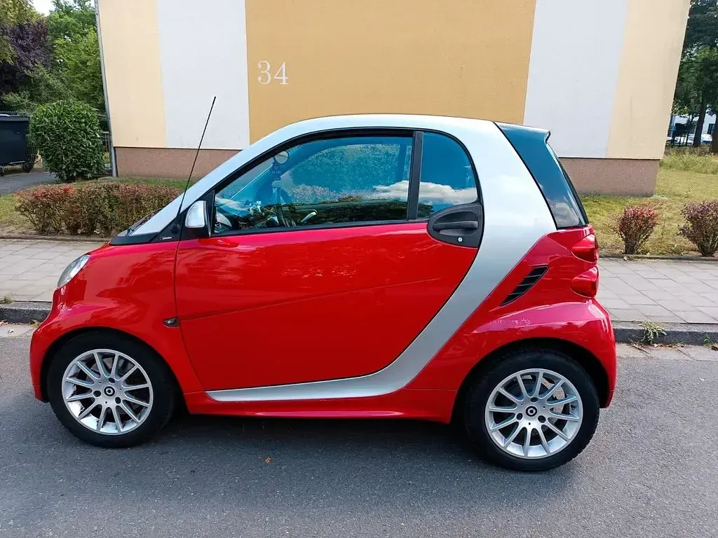 Gebraucht Smart ForTwo Coupé Passion 71 PS (52 kW) 2012 Rot Coupé