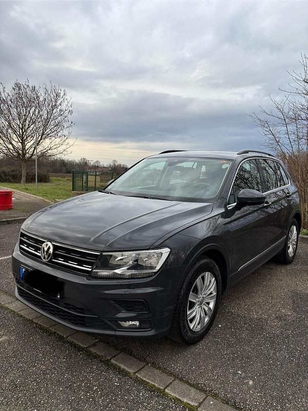 Schwarz Gebraucht 2019 VW Tiguan SUV | 16.500 € (Guter Preis) - Bild 1/4