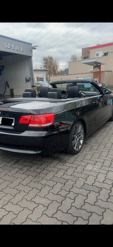 Gebraucht BMW 330 Cabriolet 272 PS (200 kW) 2007 Schwarz Cabrio