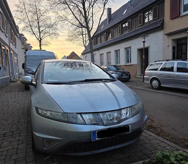 Gebraucht Honda Civic 140 PS (102 kW) 2007 Grau Limousine