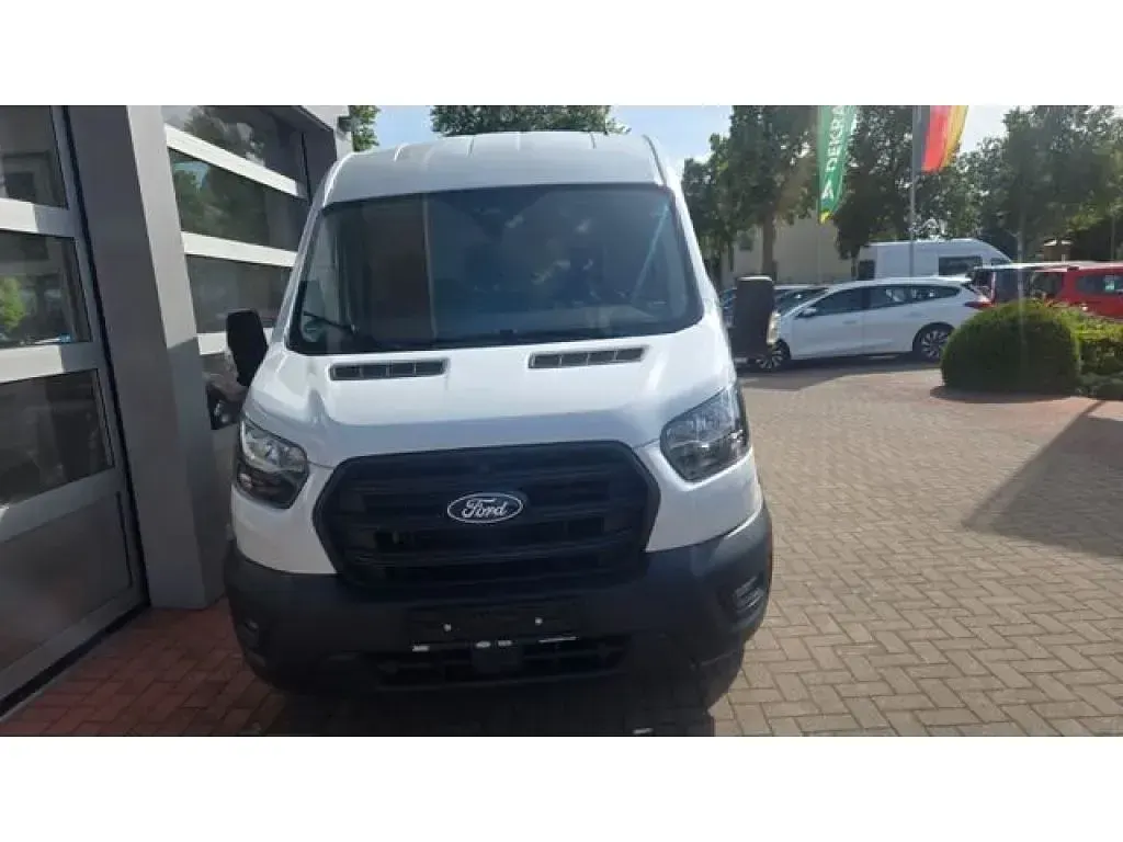Gebraucht Ford Transit 131 PS (96 kW) 2024 Frozen white Van