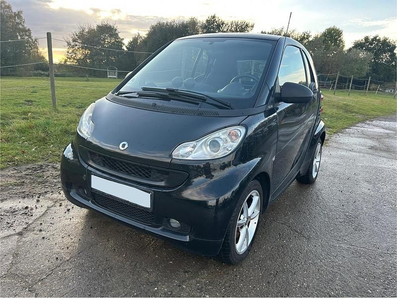 Schwarz Gebraucht 2010 Smart ForTwo Coupé Kleinwagen | 4.990 € (Fairer Preis) - Bild 1/4