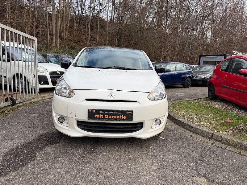 Gebraucht Mitsubishi Space Star 80 PS (58 kW) 2013 Weiß Kleinwagen