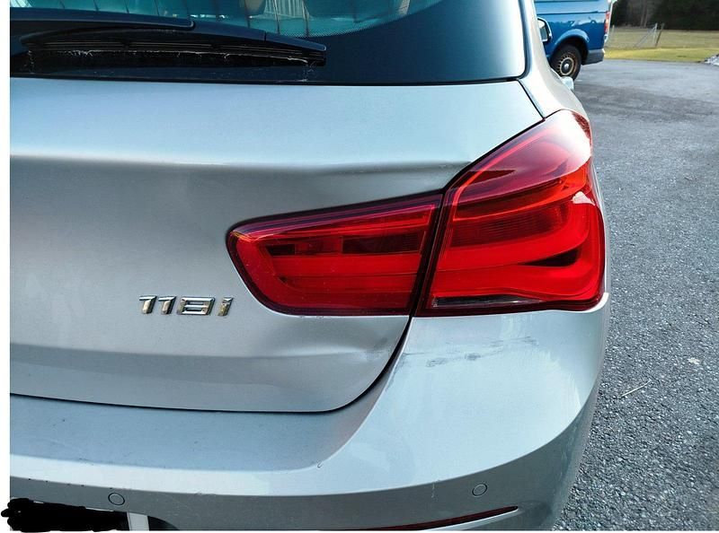 Gebraucht BMW 118 136 PS (100 kW) 2019 Silber Kleinwagen